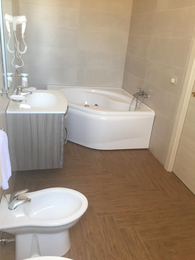 Hotel Riviera Palace Porto Empedocle Eksteriør bilde