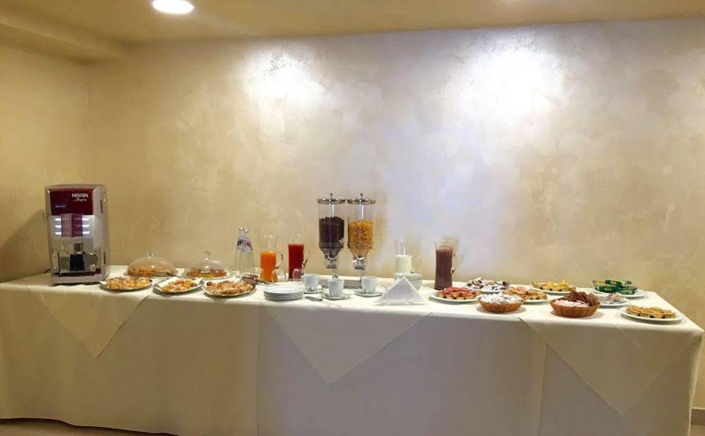 Hotel Riviera Palace Porto Empedocle Eksteriør bilde