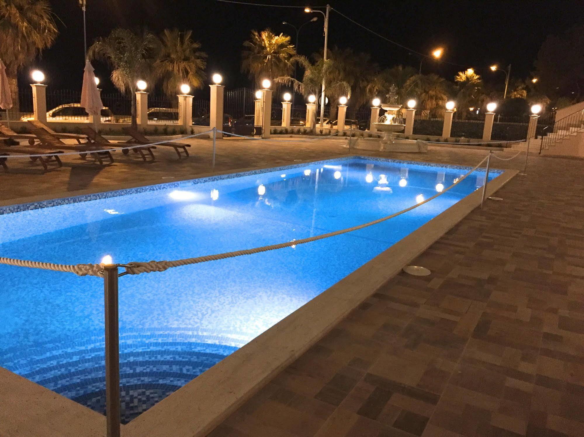 Hotel Riviera Palace Porto Empedocle Eksteriør bilde