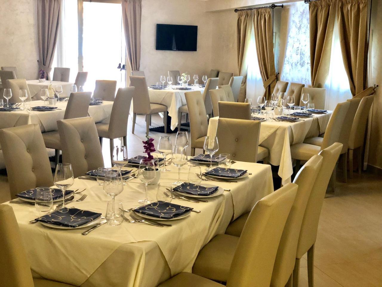 Hotel Riviera Palace Porto Empedocle Eksteriør bilde