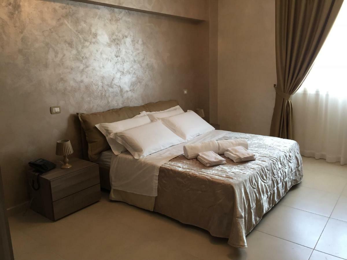 Hotel Riviera Palace Porto Empedocle Eksteriør bilde